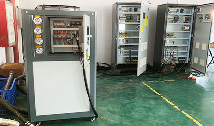 什么原因引起工业冷水机压力过高的?