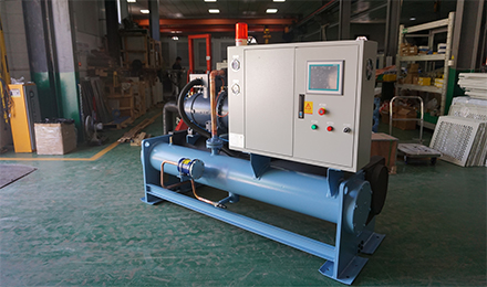 螺杆工业冷水机中压缩机润滑油使用注意事项