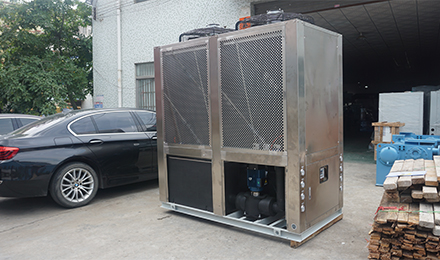 冷水机压缩机出现结冰现象该如何进行解决？